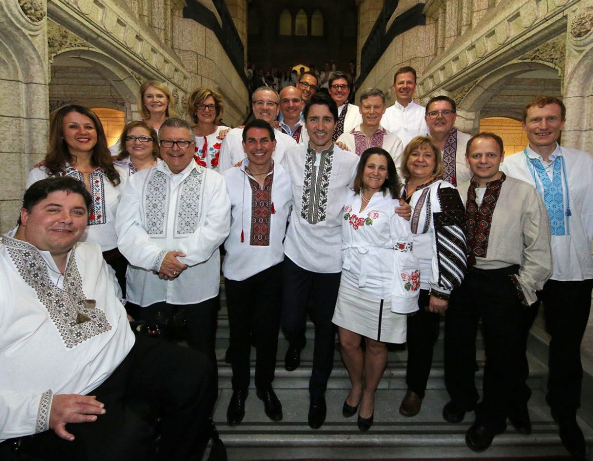Прем’єр-міністер Джастін Трудо і члени кабінету в Канадському Парляменті. (Фото: Мері-Ен Мігичук)