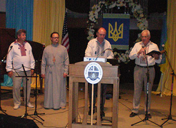 Служителі церков молилися за Україну. (Фото: Богдан Ліський)