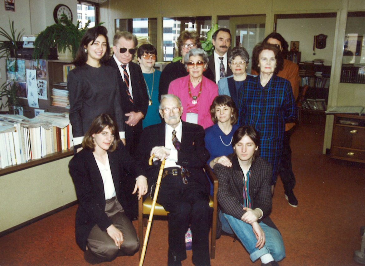 Іван Кедрин у 98-мі уродини в редакціїї „Свободи“, 1994 рік. (Фото: архів „Свободи“)