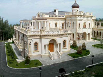 Патріярший палац у чорноморському Ґеленджику.