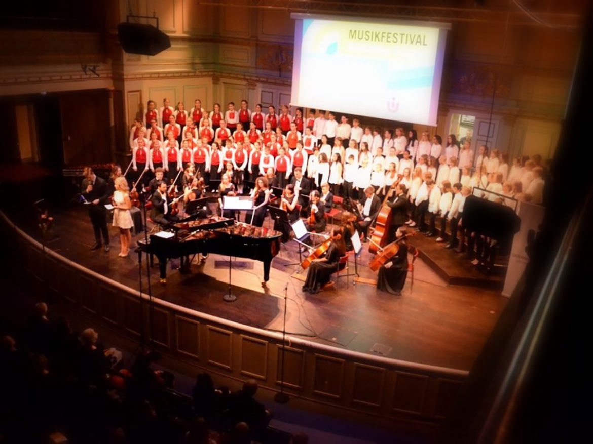 У Стокгольмі виступають дитячий хор „Щедрик“ і хорова школа „Adolf Fredriks Musikklasser“. (Фото: Міжнародний інститут культурної дипломатії)